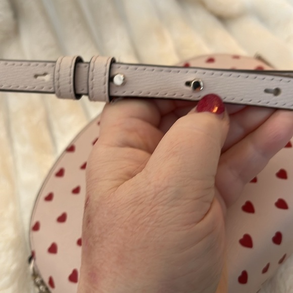 Kate Spade EUC dome shape Spenser Heart light pink crossbody - Picture 7 of 14